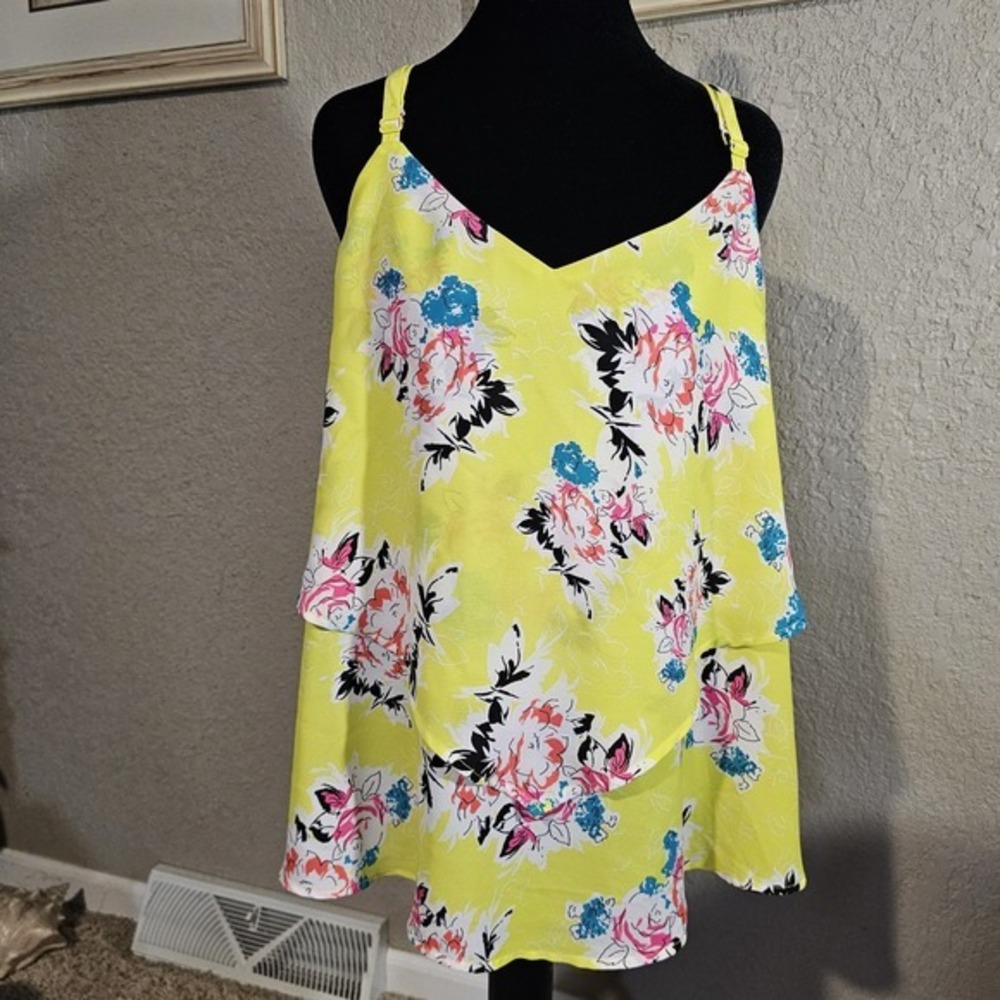 Torrid Womens Yellow Floral Double Layer V Neck Cami Top Size 00 (M/L, Size 10)‎
